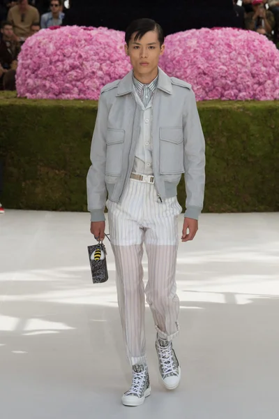 Look 6
